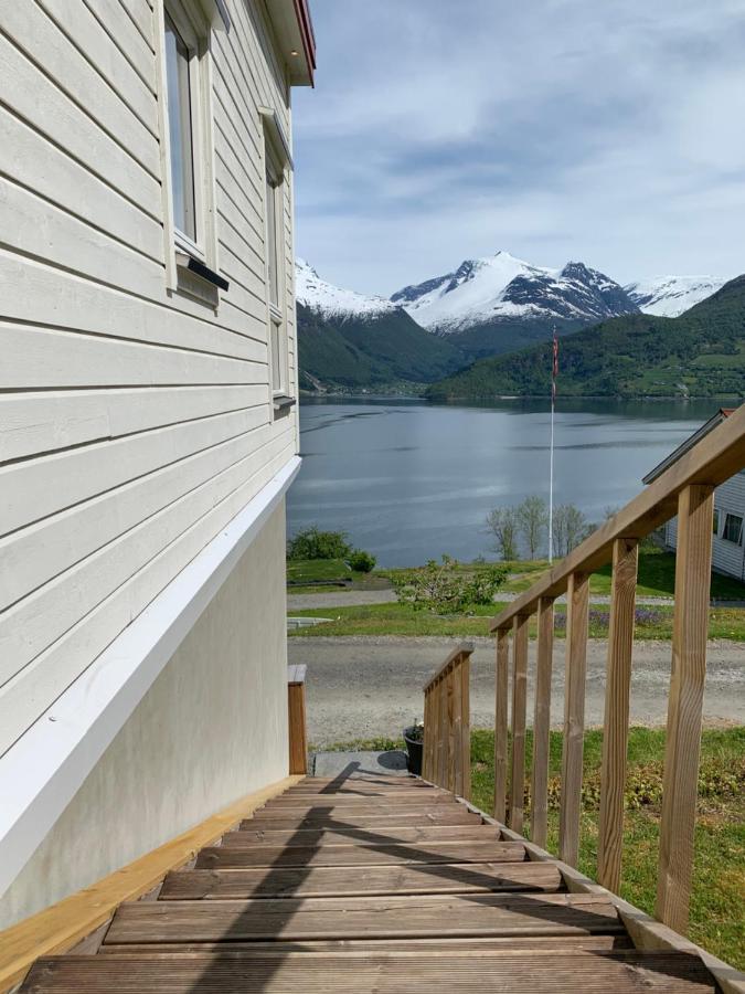 Olden Fjord Apartments ภายนอก รูปภาพ