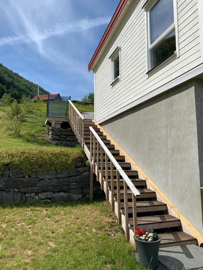 Olden Fjord Apartments ภายนอก รูปภาพ
