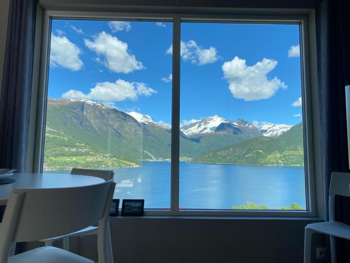 Olden Fjord Apartments ภายนอก รูปภาพ