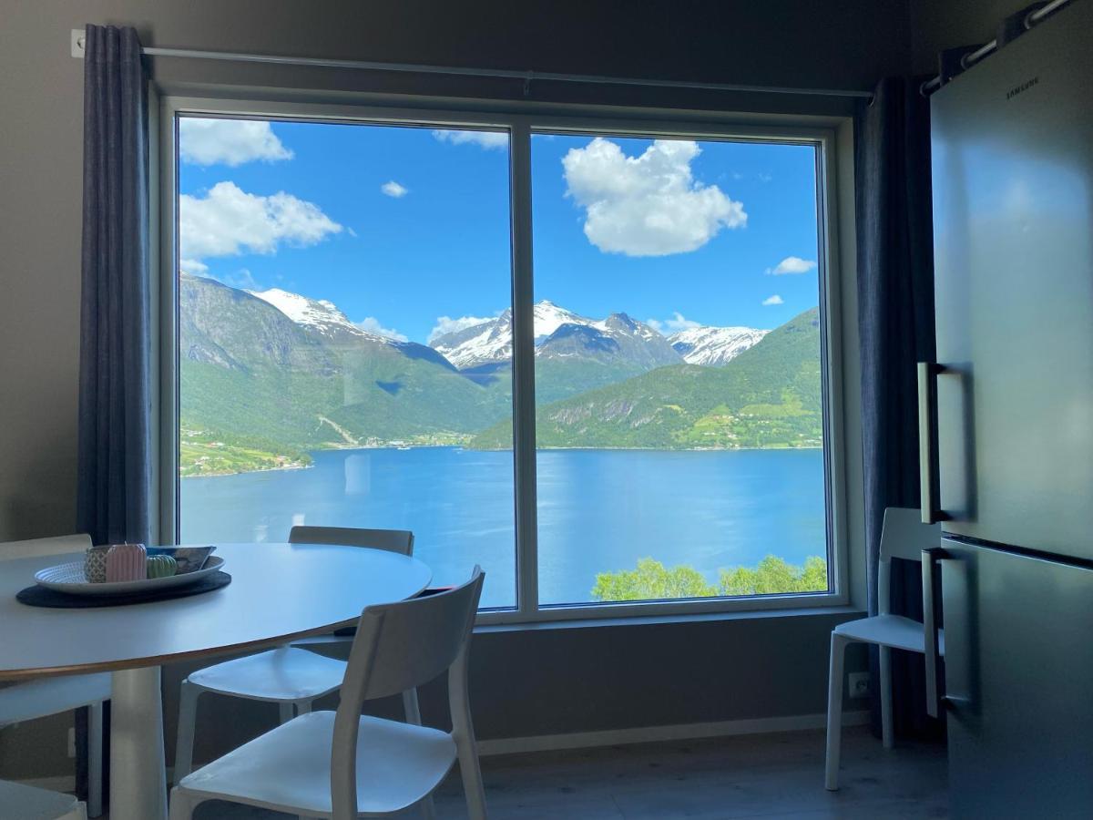Olden Fjord Apartments ภายนอก รูปภาพ