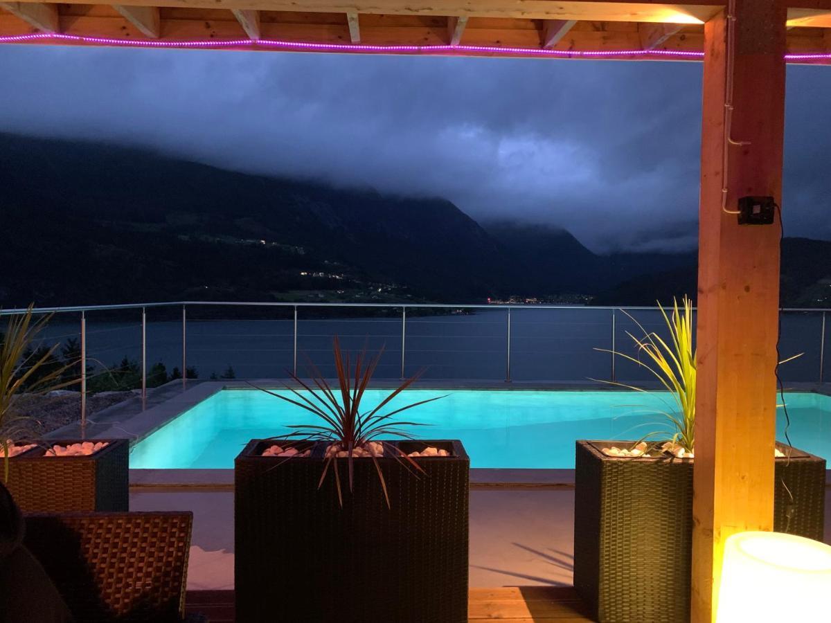 Olden Fjord Apartments ภายนอก รูปภาพ