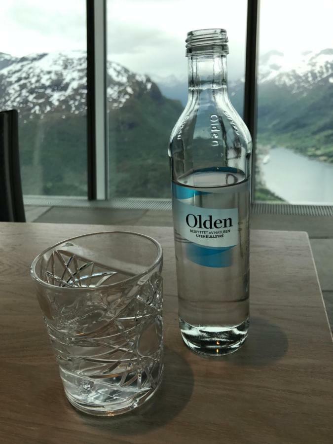 Olden Fjord Apartments ภายนอก รูปภาพ