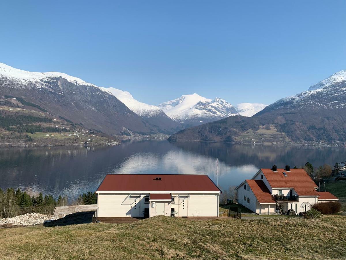 Olden Fjord Apartments ภายนอก รูปภาพ