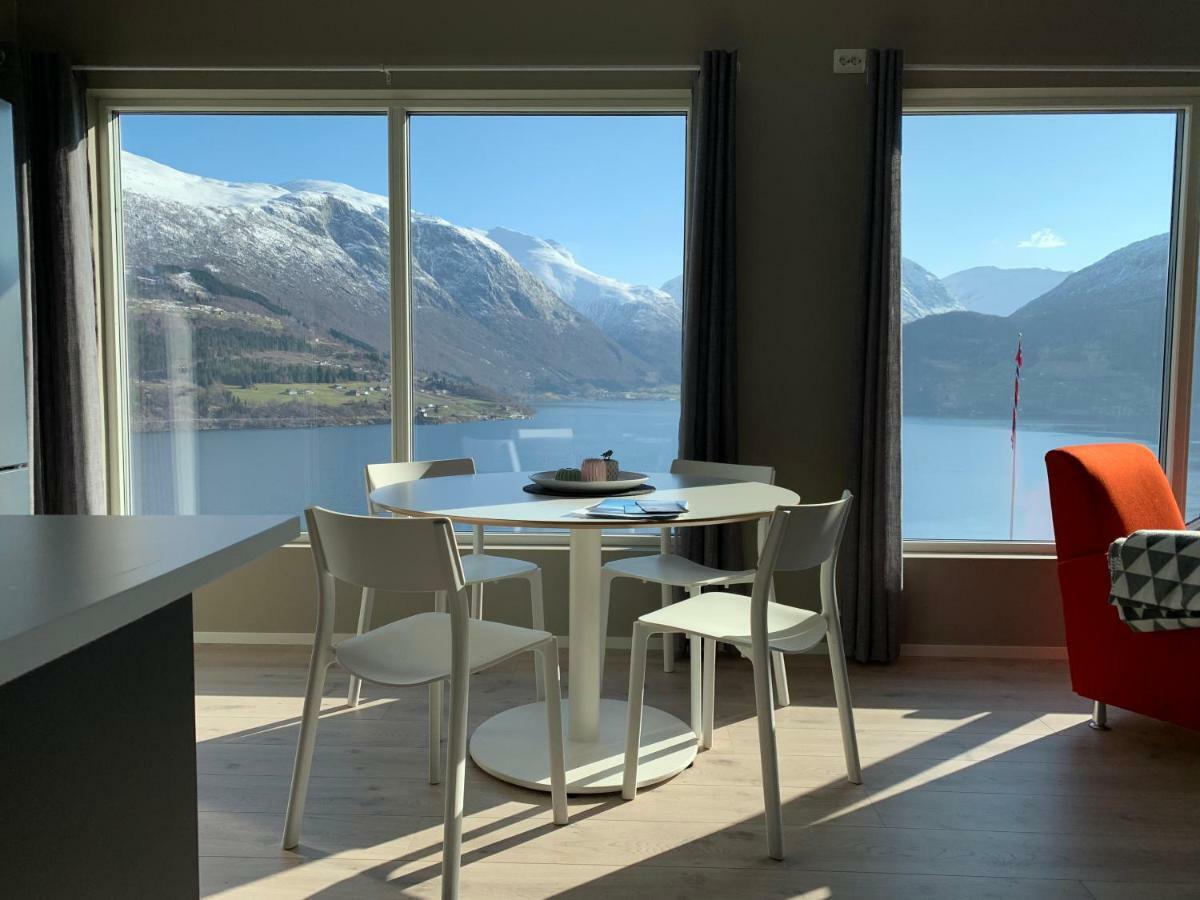 Olden Fjord Apartments ภายนอก รูปภาพ